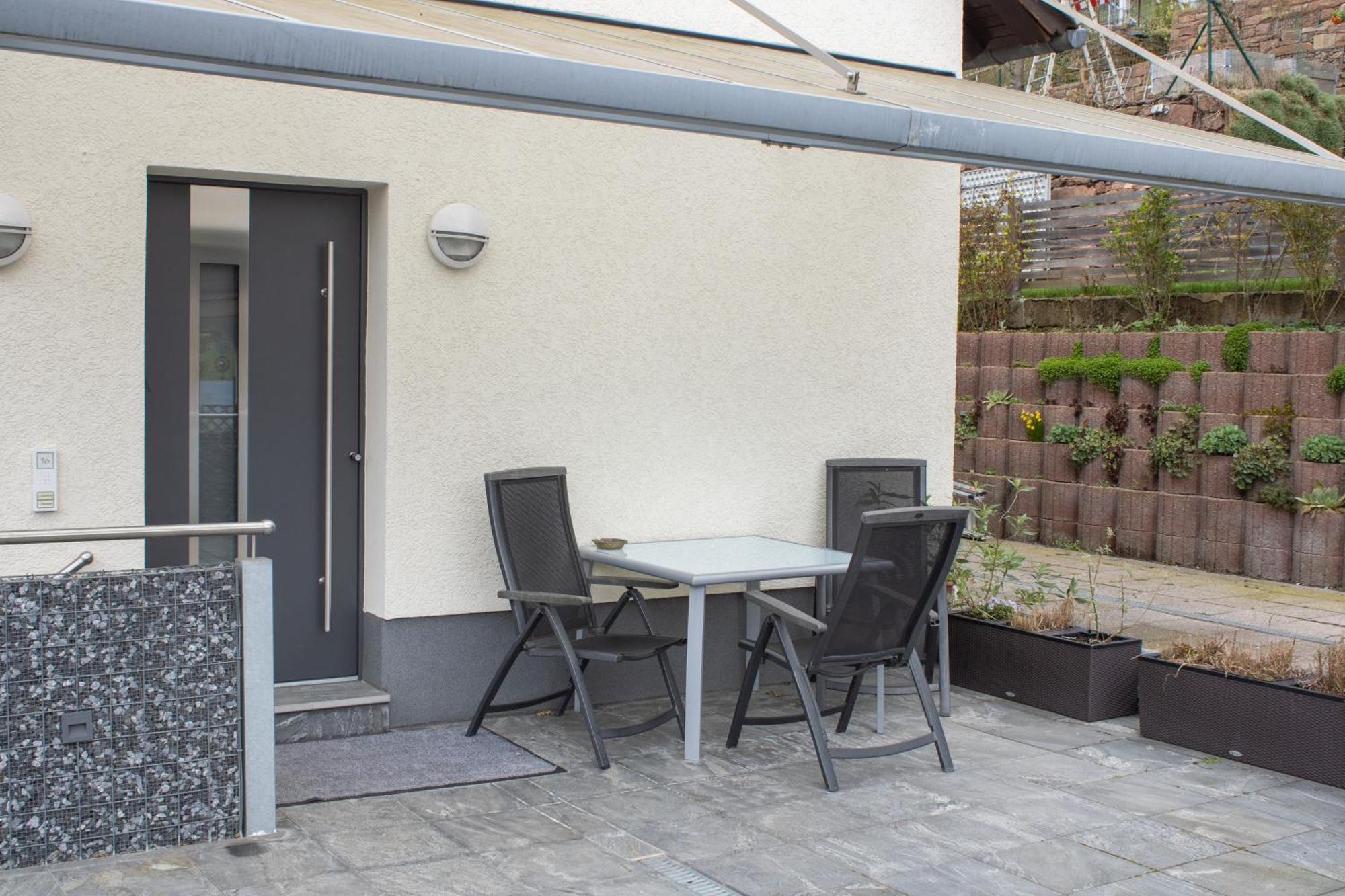Appartement 1 *